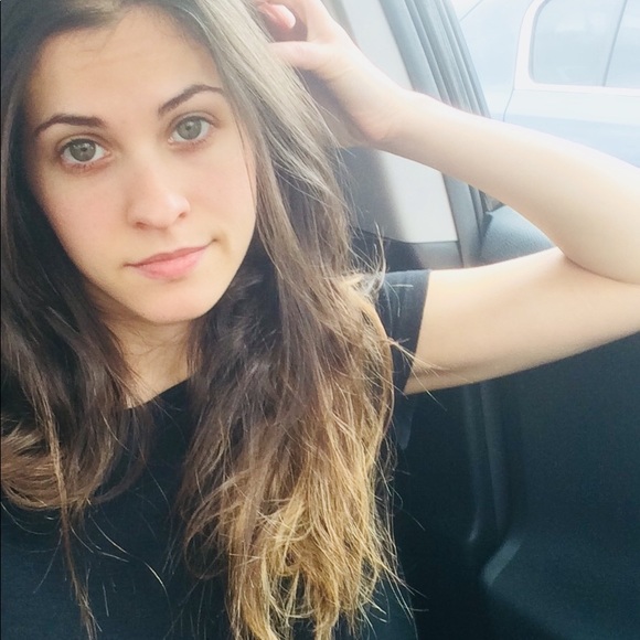 Meet your Posher, Samantha - Picture 2 of 4